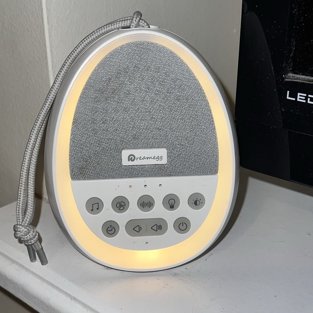 Dreamegg Portable White Noise Sleep Aid Machine Light Nature Baby Portable